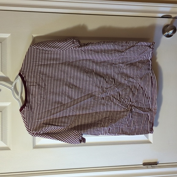 Striped Tee - Picture 4 of 4